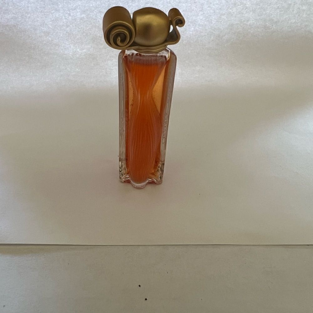 Givenchy Perfume - Picture 3 of 3